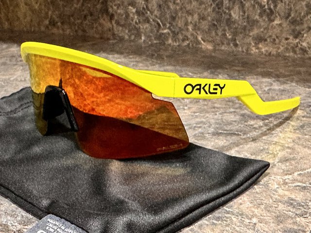 Hydra tennis ball.jpg