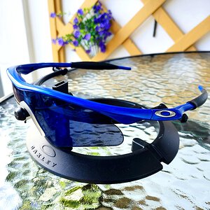 New M Frame New Blue/Hybrid Small/Ice Iridium