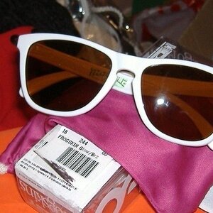 Frogskins Trouble Anderson Glo/Bronze.