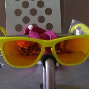 Frogskins Neon Yellow/Fire Iridium.