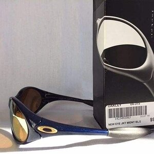 My New Eye Jackets Midnight / 24k Gold Iridium.