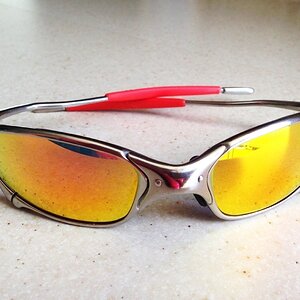 OAKLEY JULIET / POLISHED - RUBY LENSES - Front View