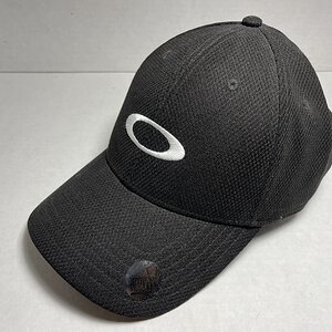 Golf Ellipse Cap Black:White.jpeg