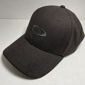 Golf Ellipse Cap Blackout.jpeg