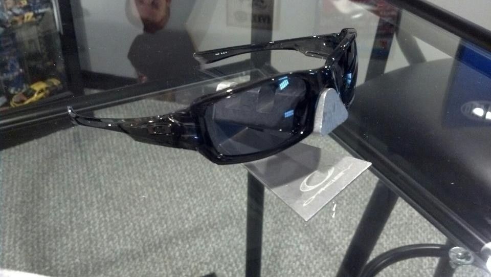 59749_10200936393801103_104847308_n