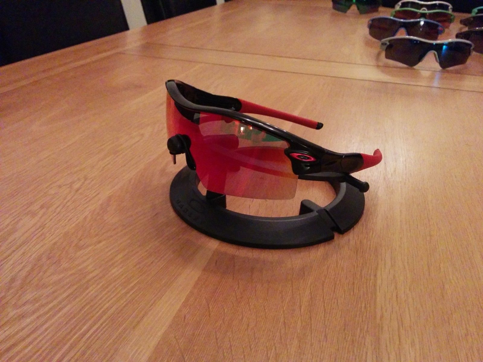 Black XL straight arm with red iridium