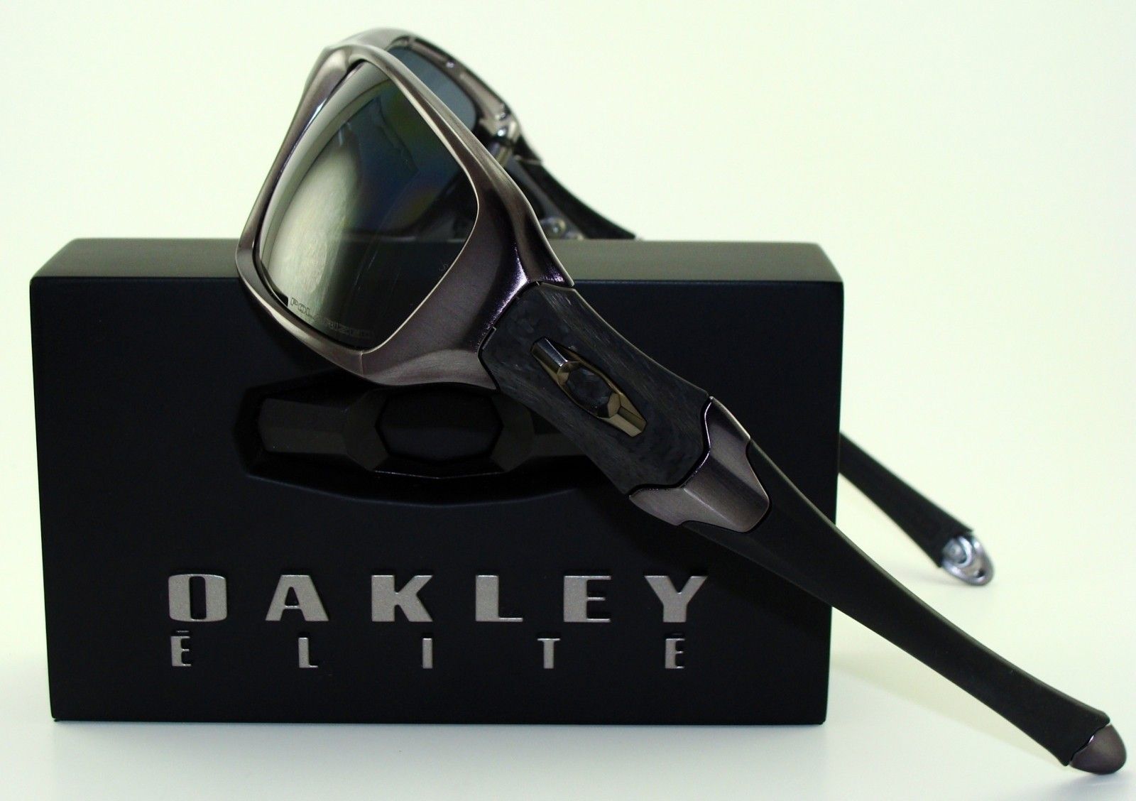 C SIX resting peacefully