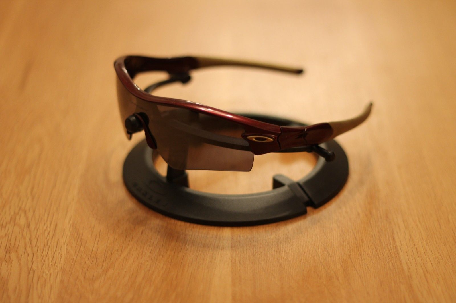 Dark Metallic Red Straight Arm