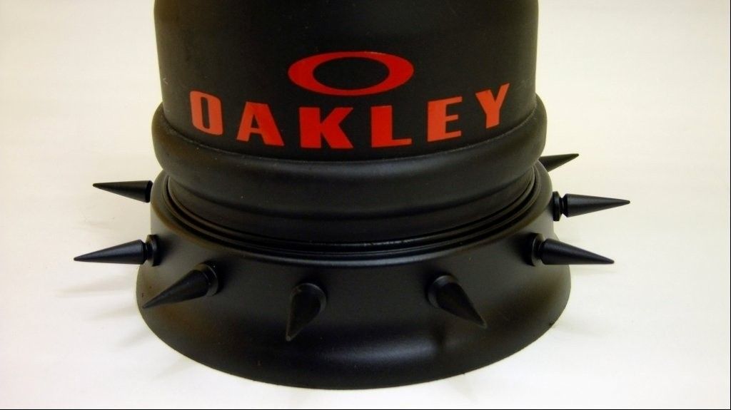 DIY oakley display stand 03