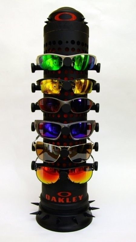DIY oakley display stand 06
