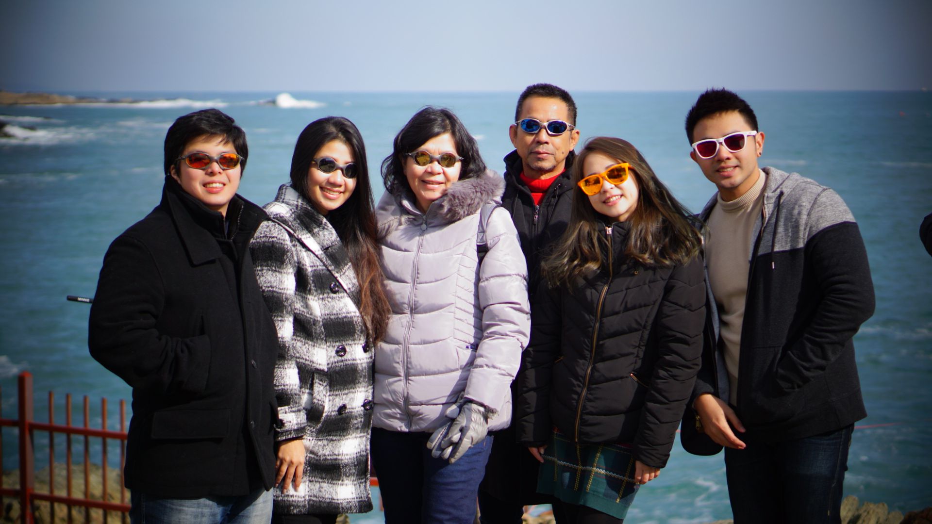 Family rocking the Oakley