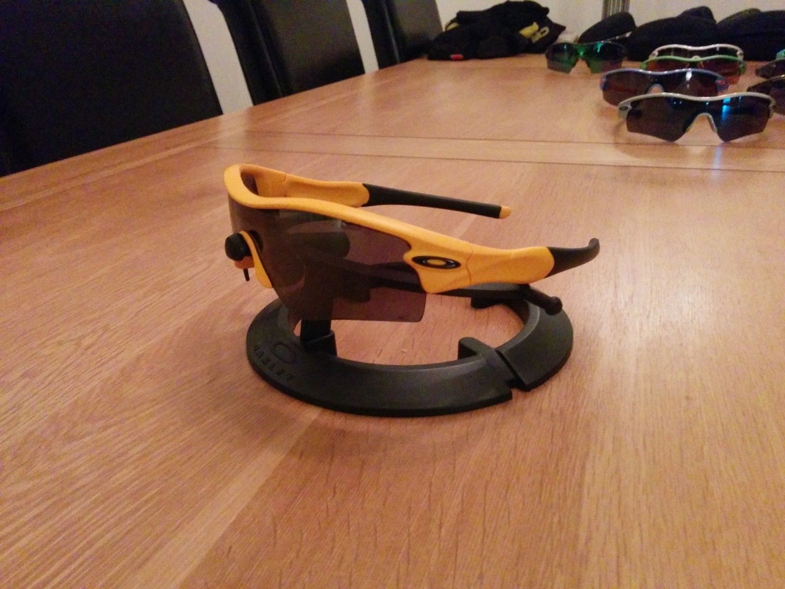 London 2012 Matte dark yellow