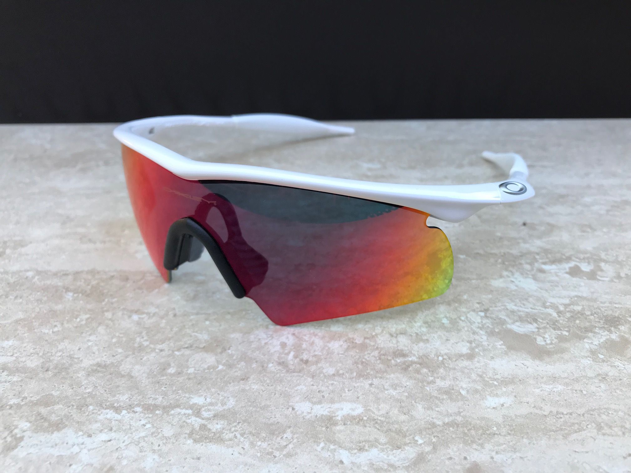 M-Frame Polished White w/+ Red