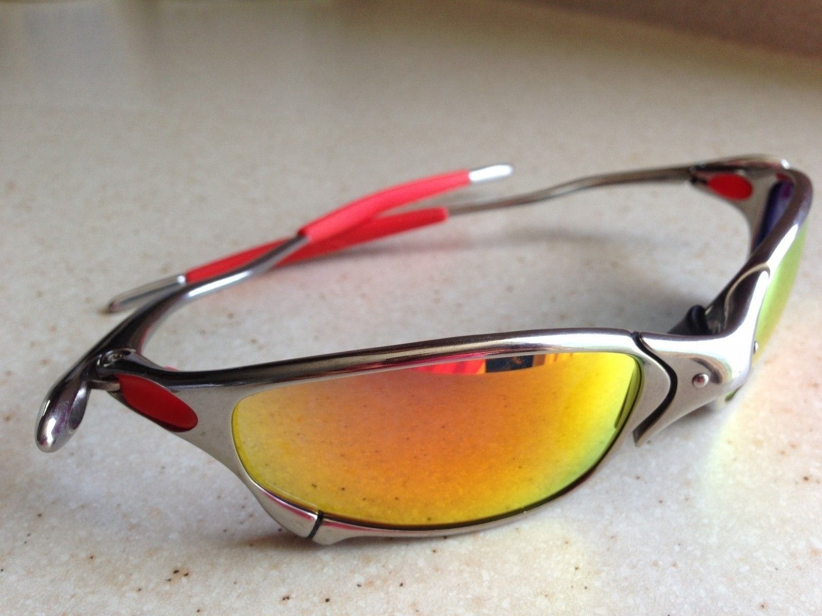 OAKLEY JULIET / POLISHED - RUBY LENSES