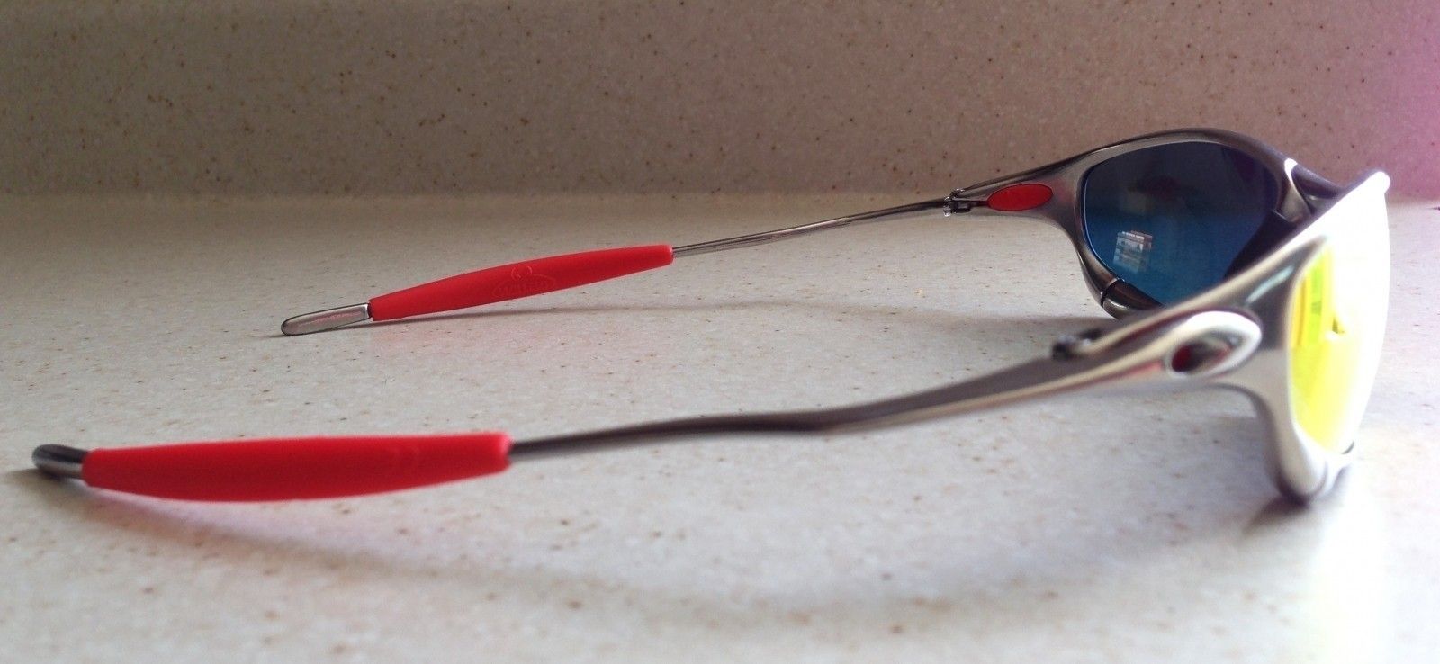 OAKLEY JULIET / POLISHED - RUBY LENSES