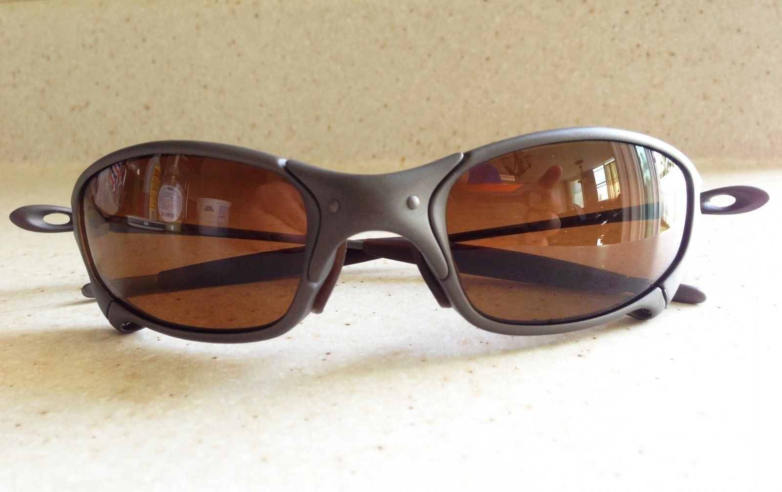 OAKLEY JULIET / X-METAL - DARK BRONZE LENS - Front View