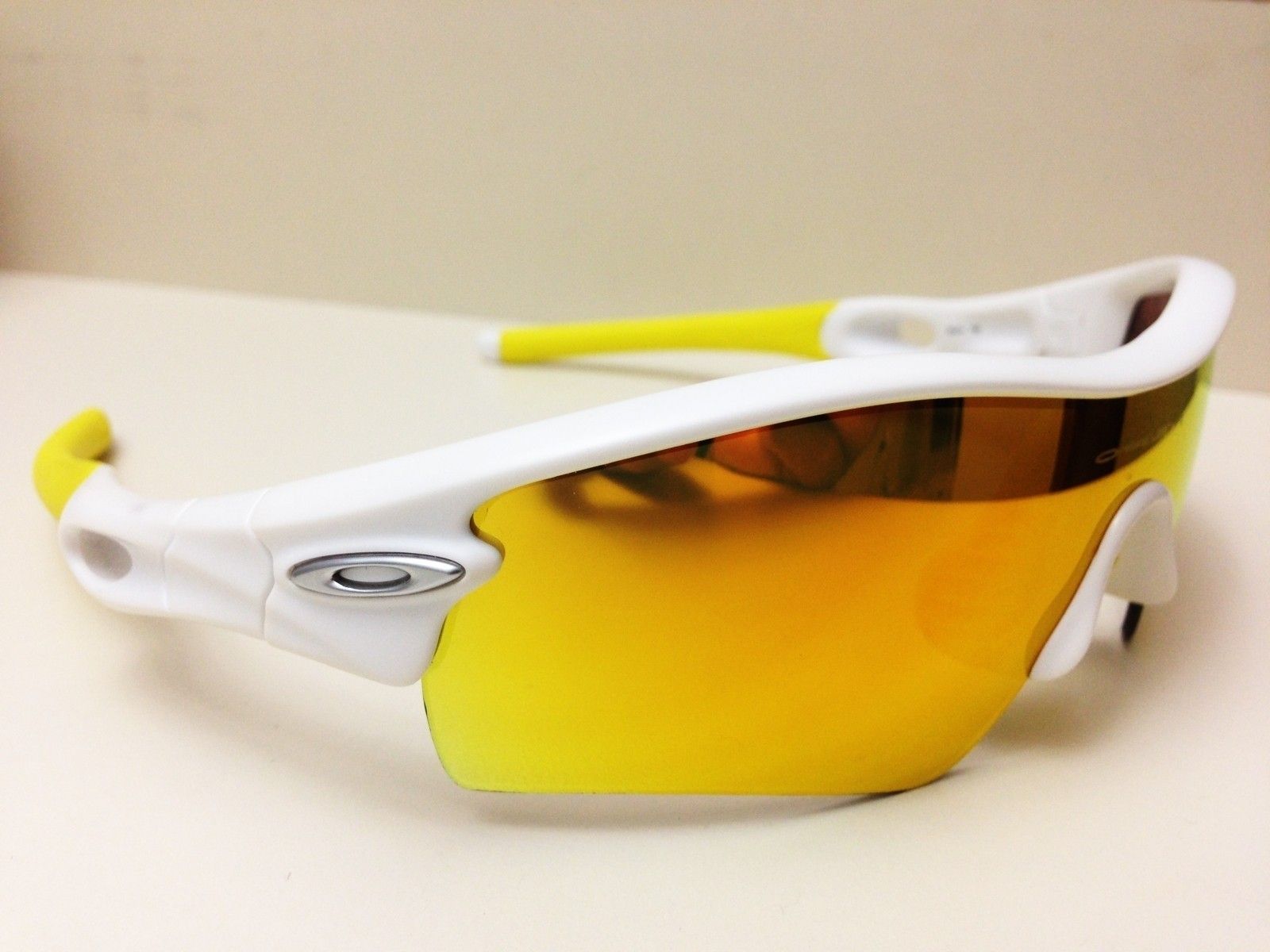 OAKLEY RADAR PATH / MATTE WHITE - FIRE IRIDIUM LENS