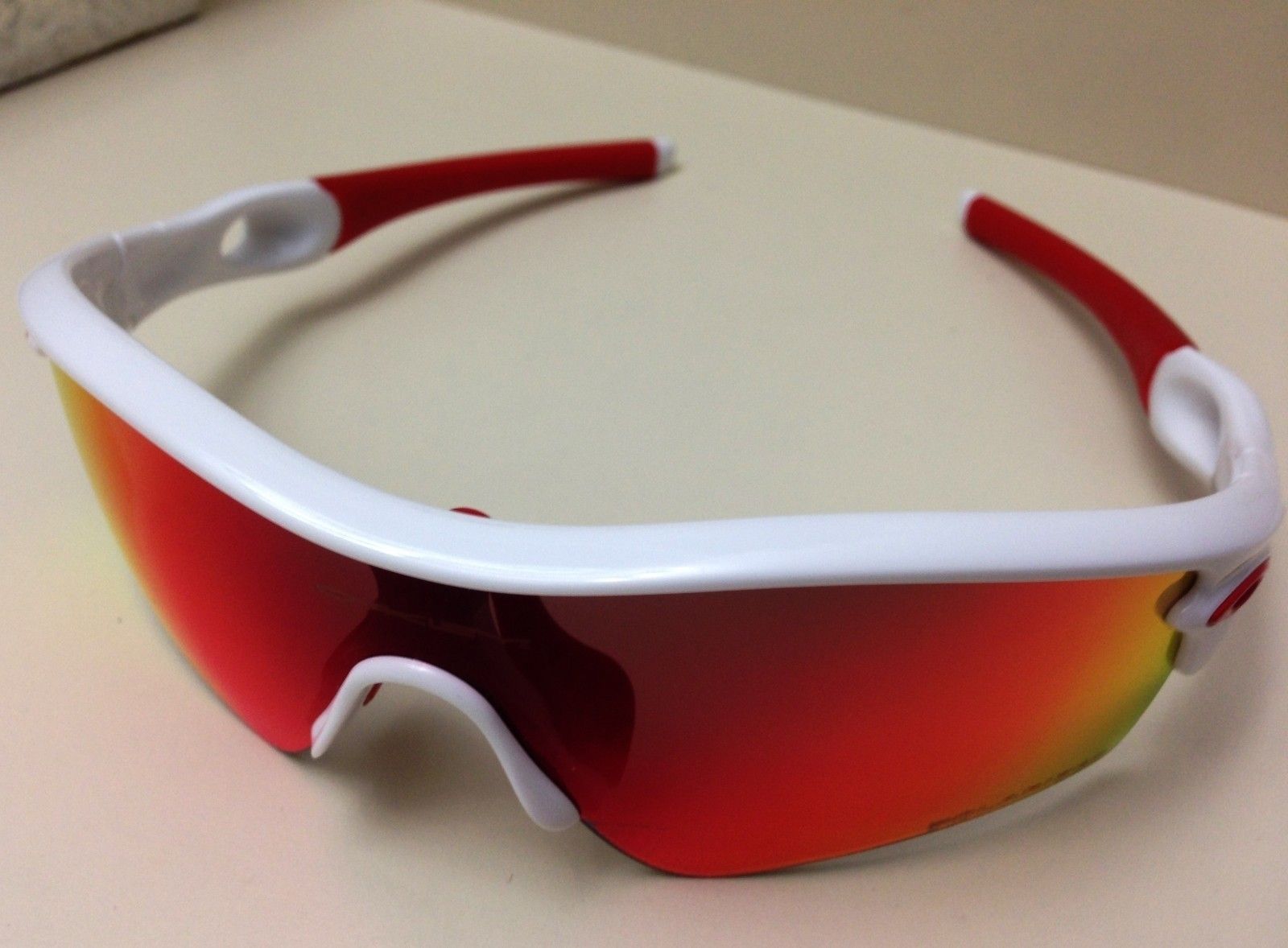 OAKLEY RADAR PATH / POLISHED WHITE - POLARIZED 00 RED IRIDIUM LENS