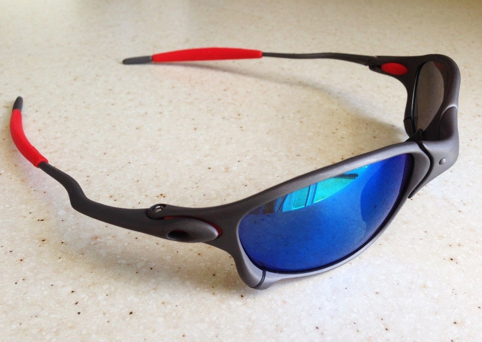 OAKLEY X-METAL XX / X-METAL - BLUE IRIDIUM POLARIZED LENSES - Left Side View