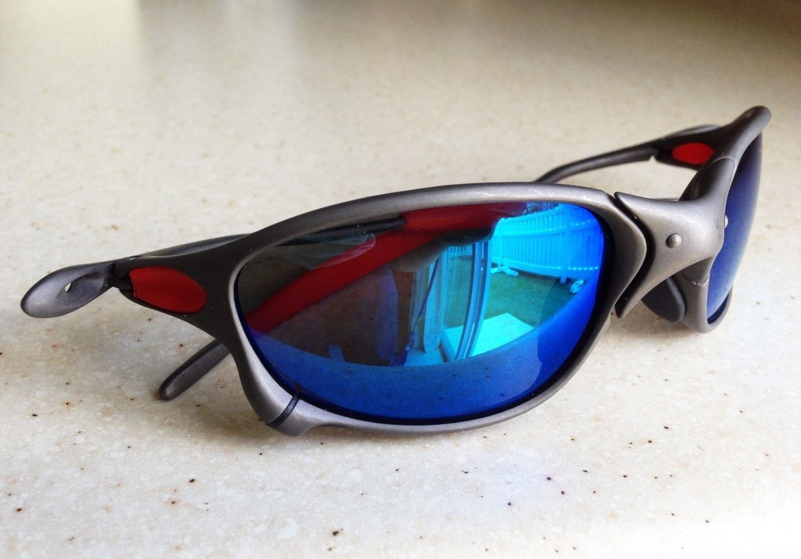 OAKLEY X-METAL XX / X-METAL - BLUE IRIDIUM POLARIZED LENSES - Side View