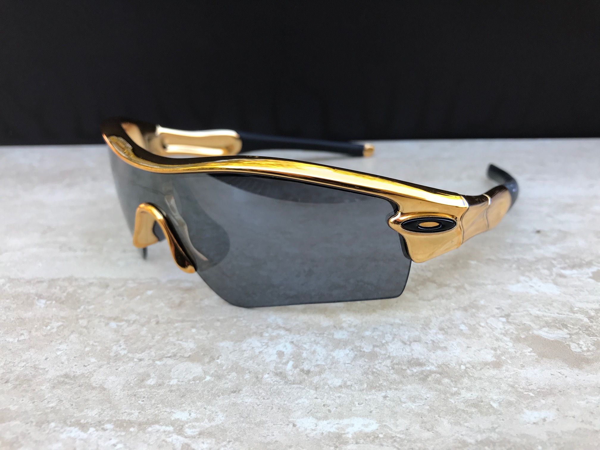 Radar 24k Chrome w/Black