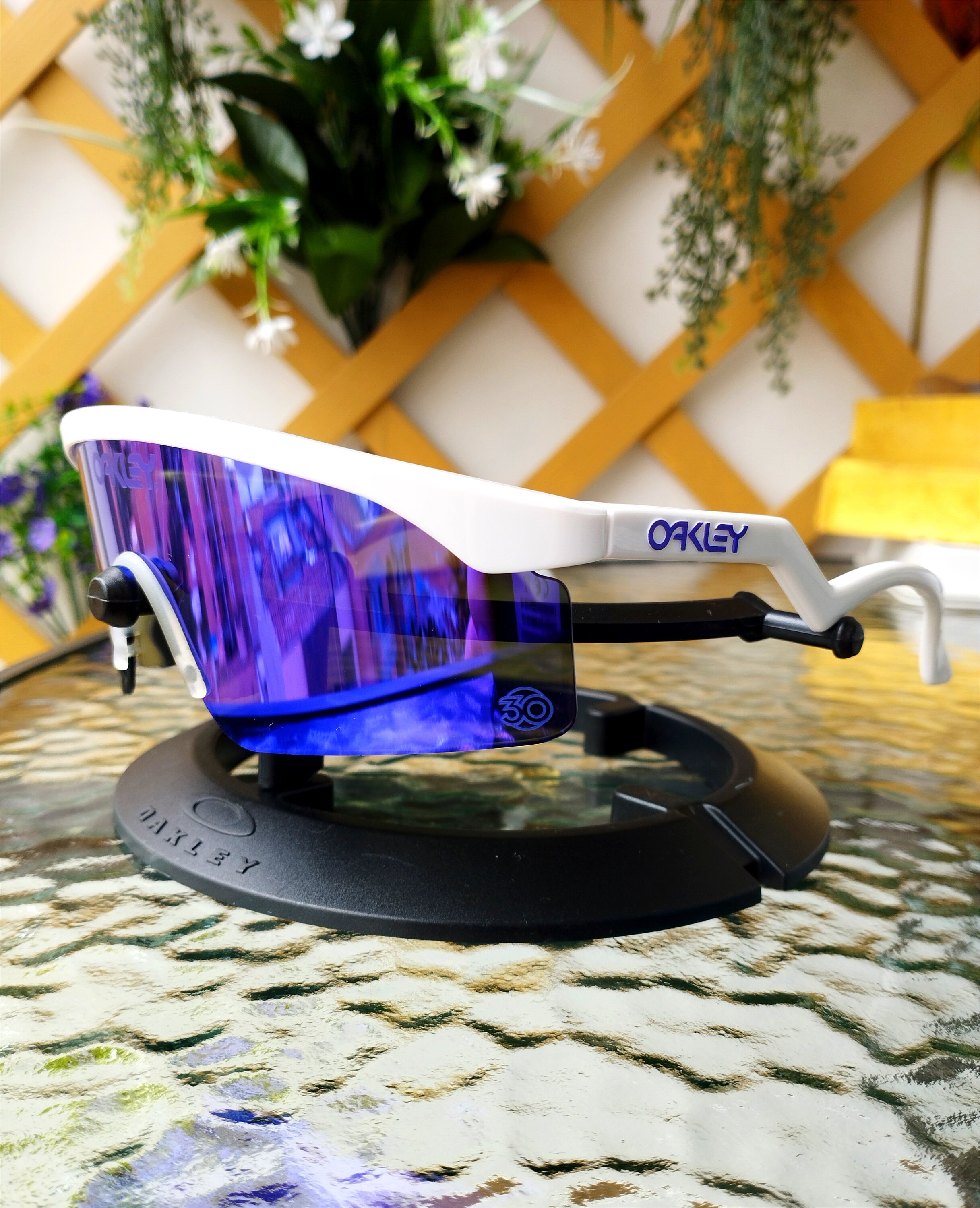 Razor Blades 30th Anniversary Polished White/Violet Iridium