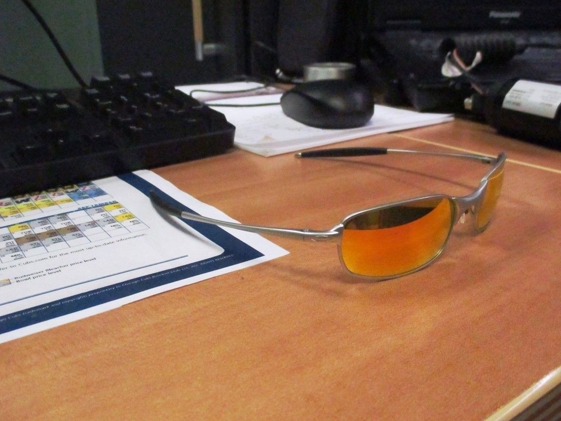 Square Wire 2.0 Fire Iridium w/Spring Hinge