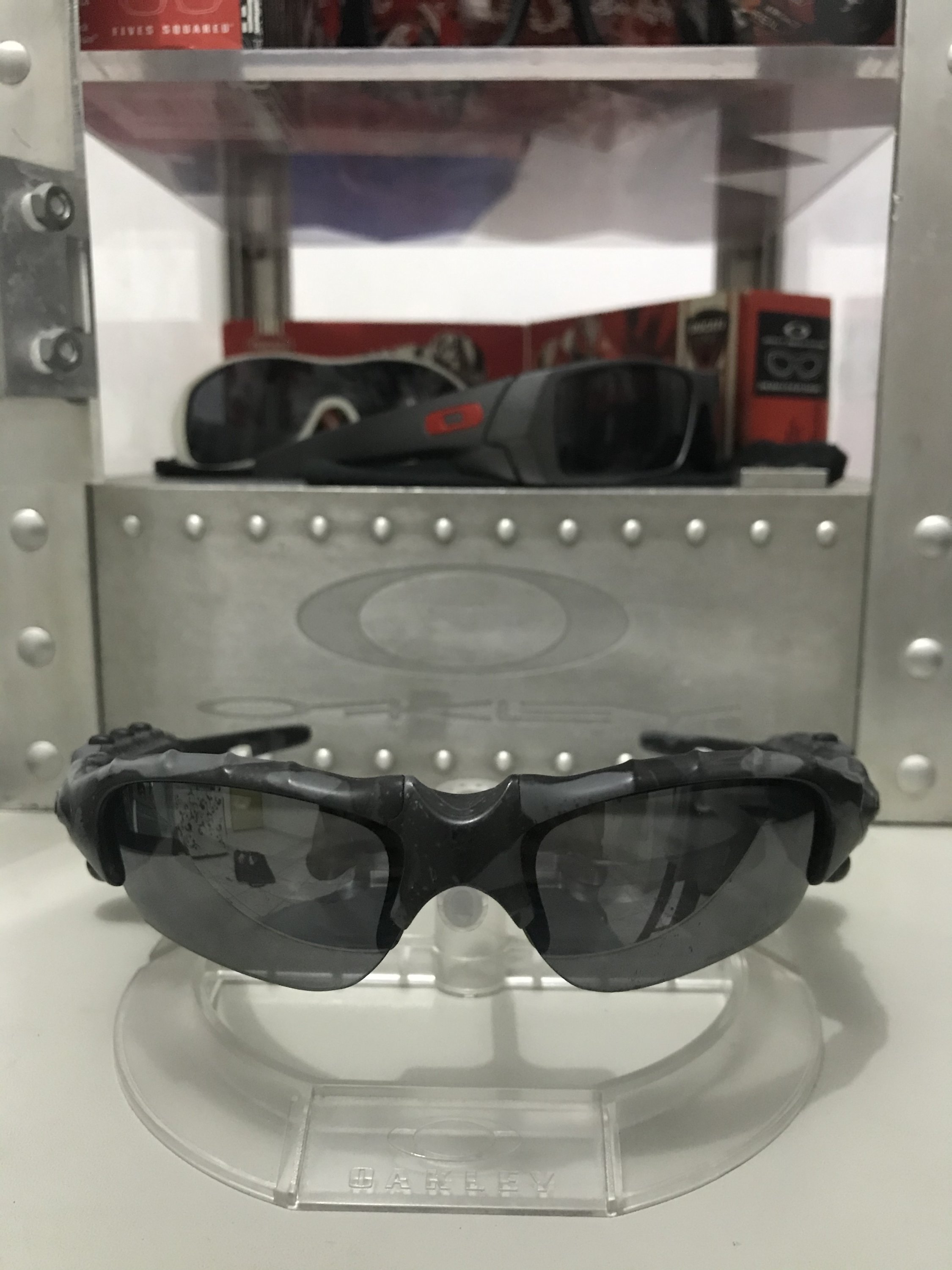 THUMP NIGHT CAMO / BLACK IRIDUM POLARIZED