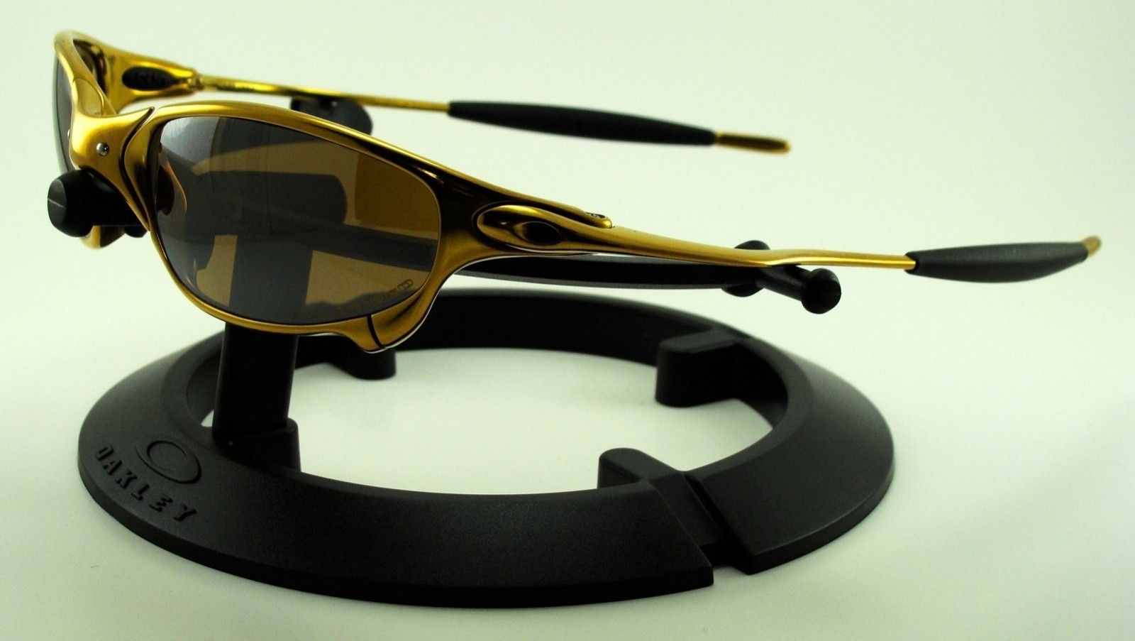 X Squared 24K close left