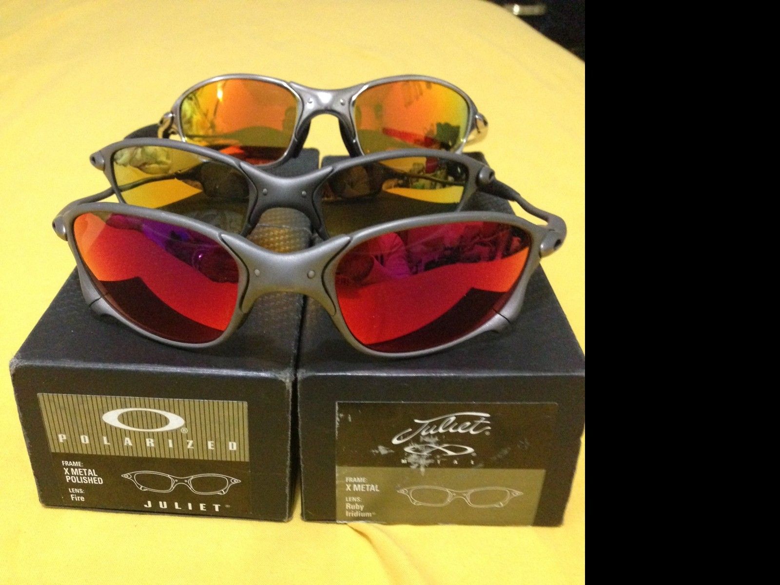 X X and J U L I E T S, big and small brothers.